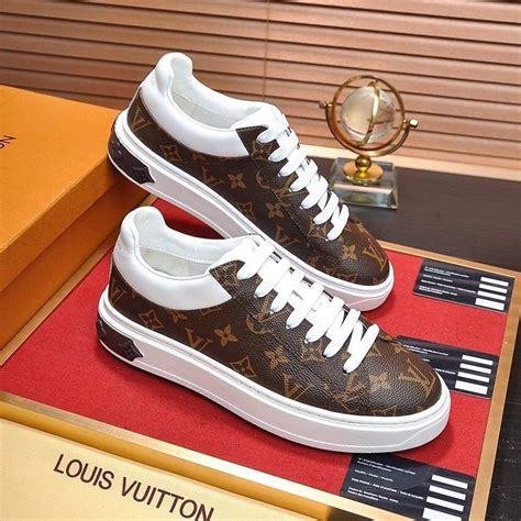 scarpe louis vuitton prezzi uomo|Acquista e vendi Louis Vuitton Sneakers .